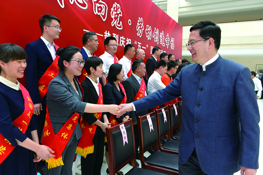 1099vip威尼斯下载荣膺2022年“绍兴市模范集体”称号